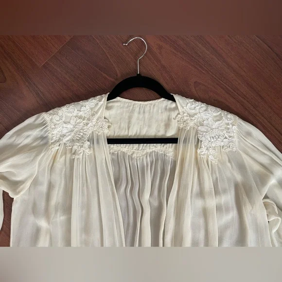 Vintage 100% silk lace wedding sheer robe victoria’s Secret original one size - Picture 9 of 16